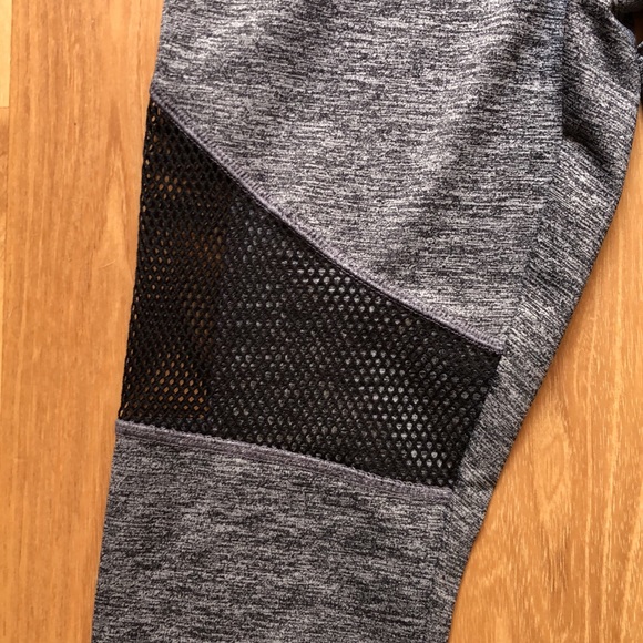 Forever 21 Grey leggings - Picture 2 of 3